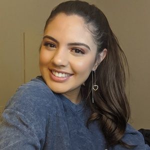 Meet your Posher, Viridiana